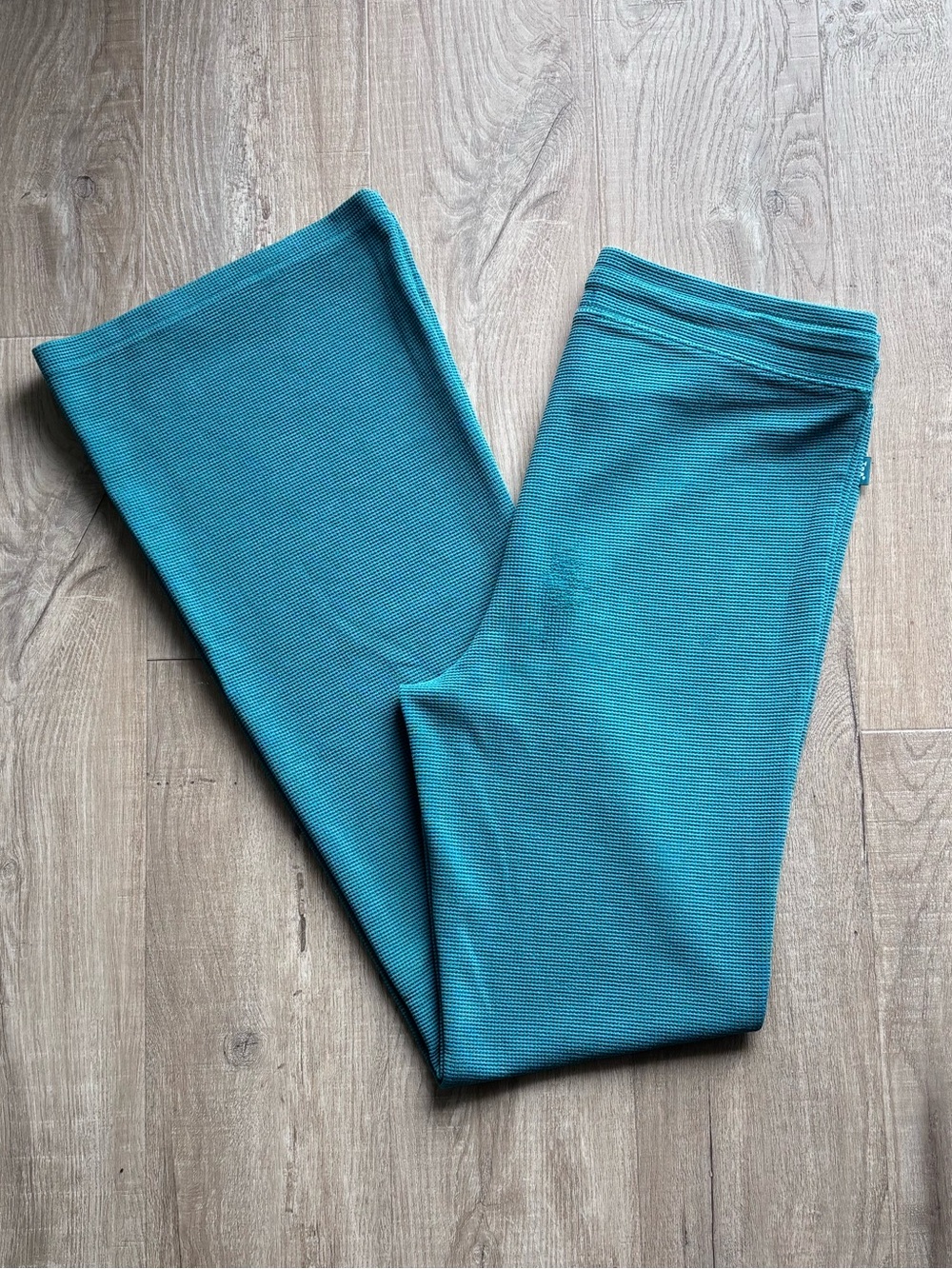 TNA Wafflex Leni Flare Pant in Green 31”